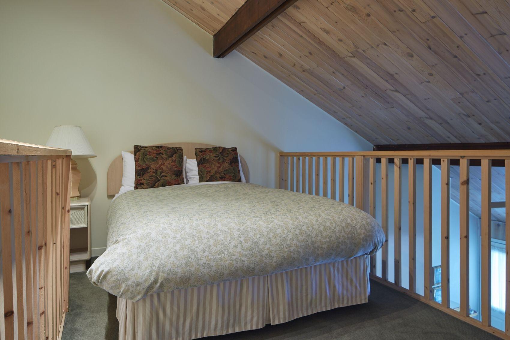 Sir Sam'S Inn & Spa (Adults Only) Haliburton Esterno foto